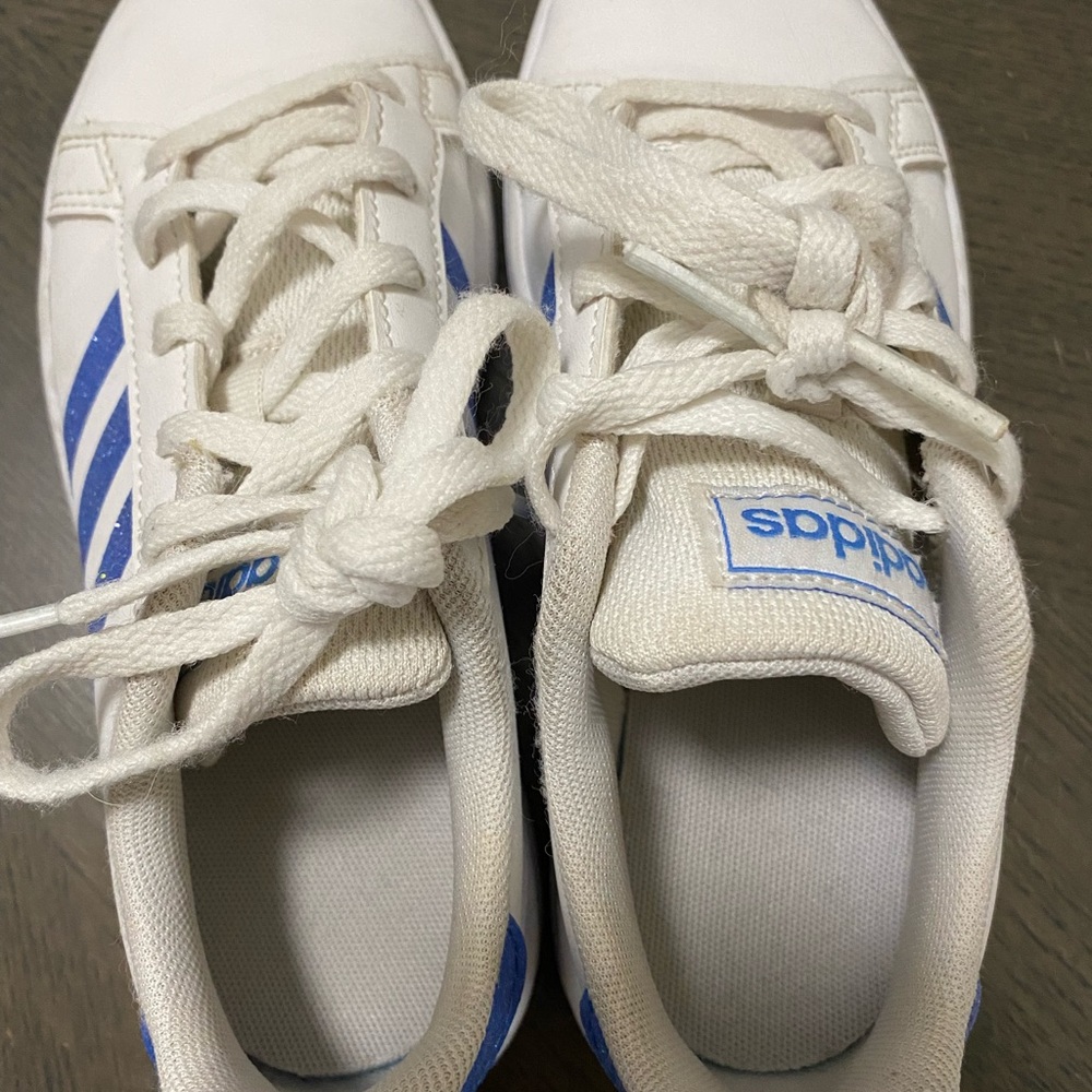 Adidas shoes 13y - Picture 6 of 8